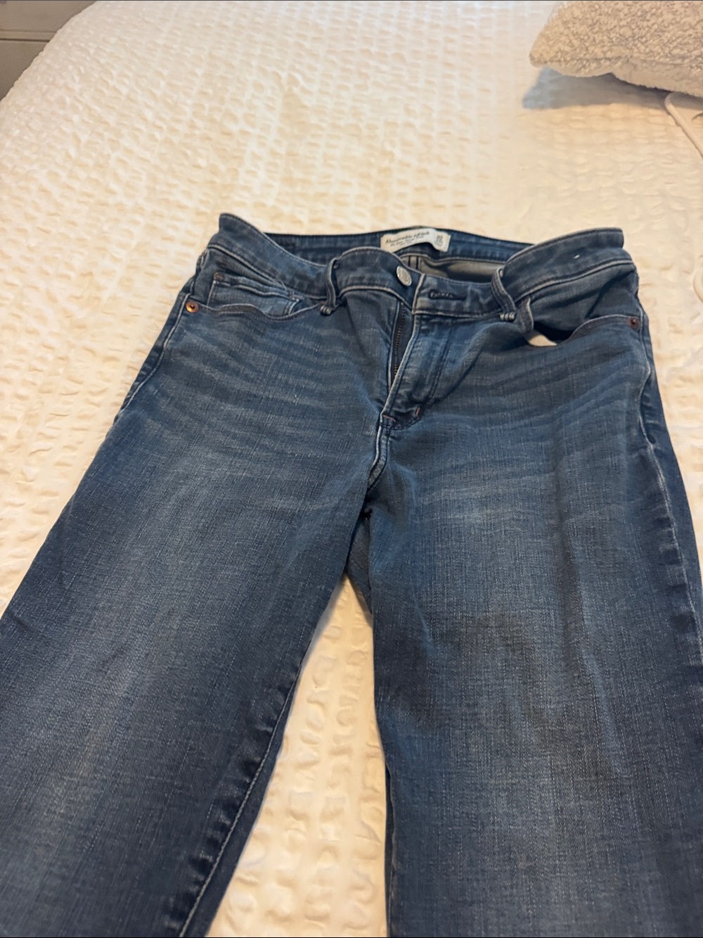 American Eagle Classic Midwash super skinny ankle mid rise Blue Jeans